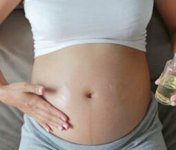 Ραγάδες εγκυμοσύνης: Όπως ήρθαν θα φύγουν!