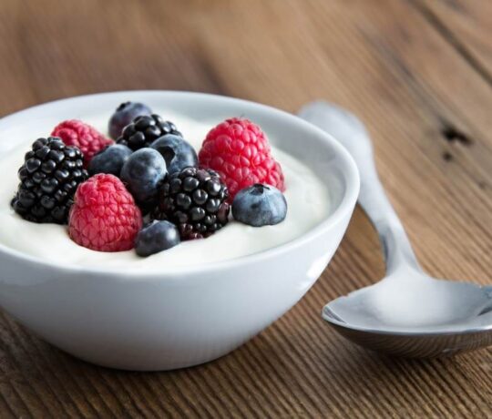 Γιαούρτι με φρούτα