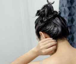woman dyes hair