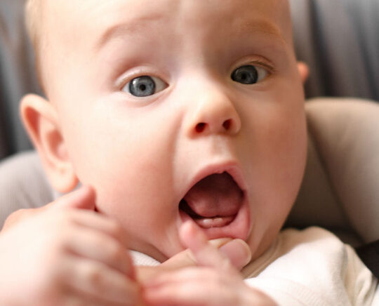baby open mouth