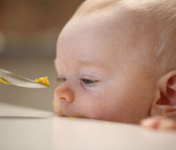baby eats