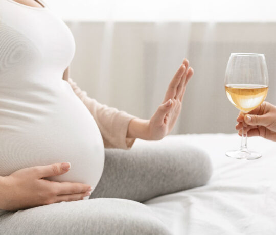 pregnant woman refuses wine