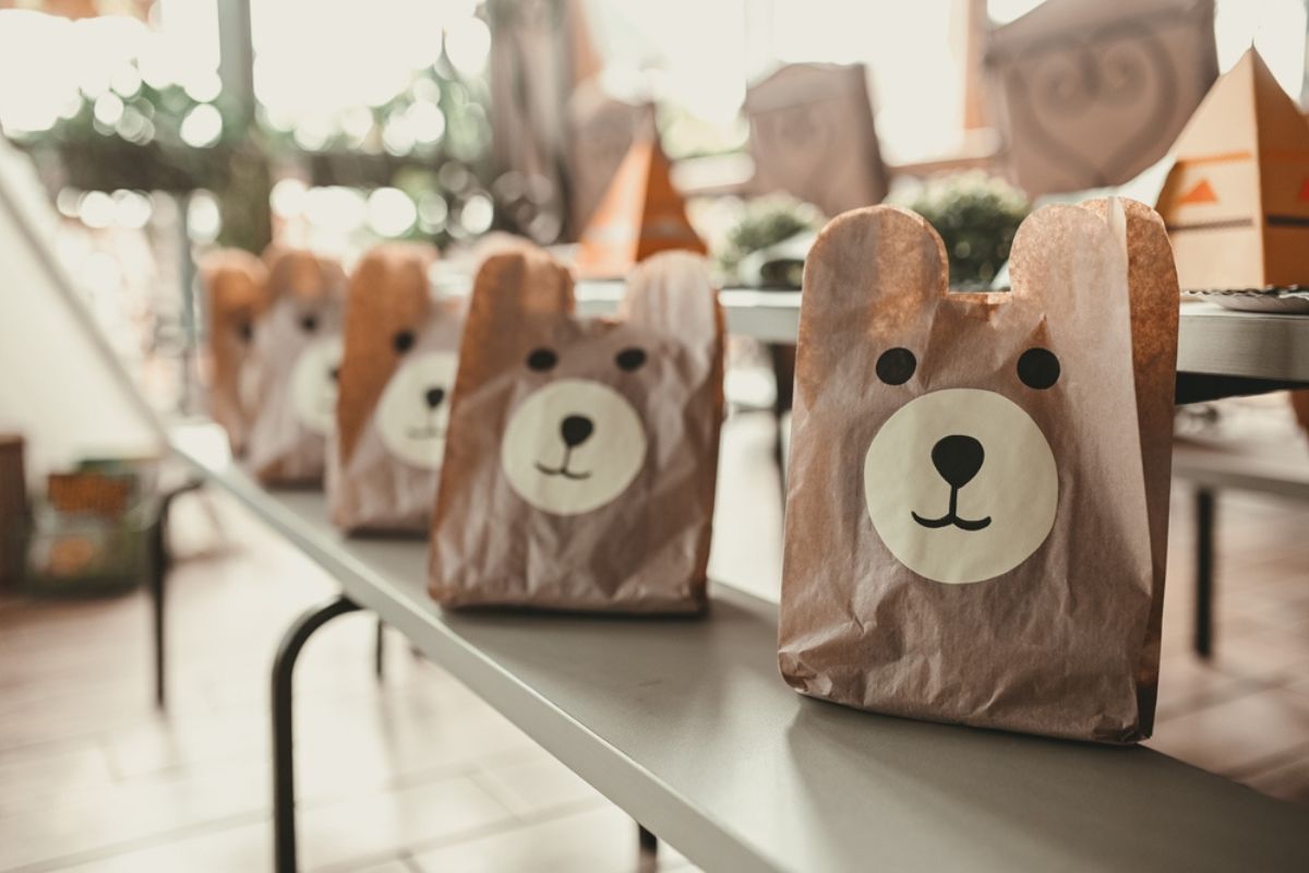 bear shaped goodies bag for party