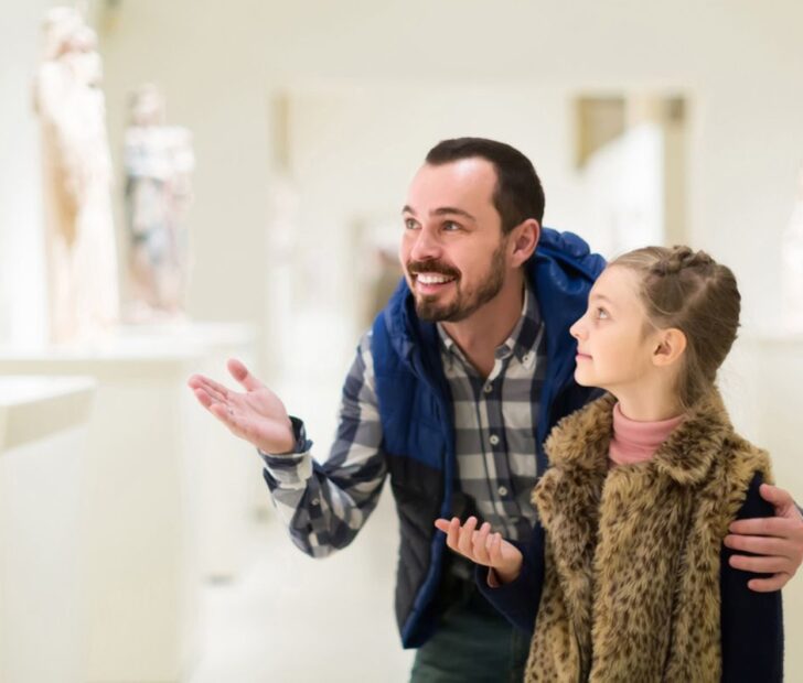 dad and daughter at the museum