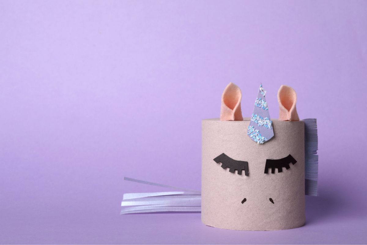toy unicorn made toilet paper roll