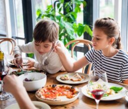 kids eating